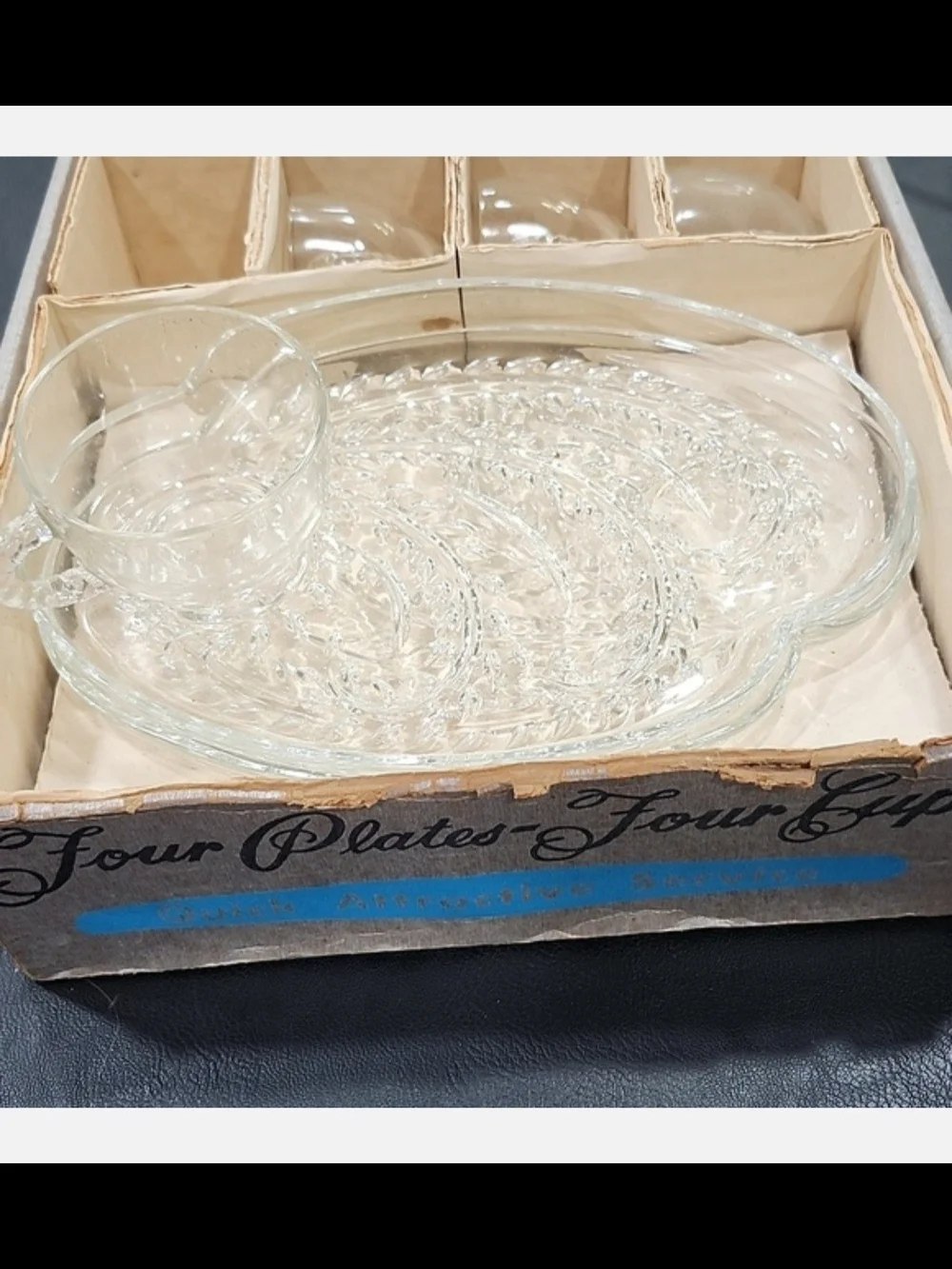 1950s FEDERAL GLASS "HOMESTEAD" SNACK SET - Picture 3 of 3